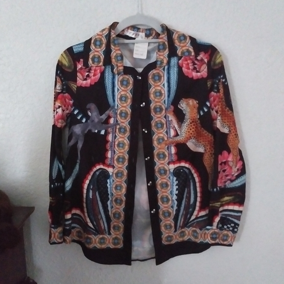 Top shirts - Picture 2 of 4